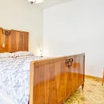 3 Bedroom Pet Friendly In Ne
