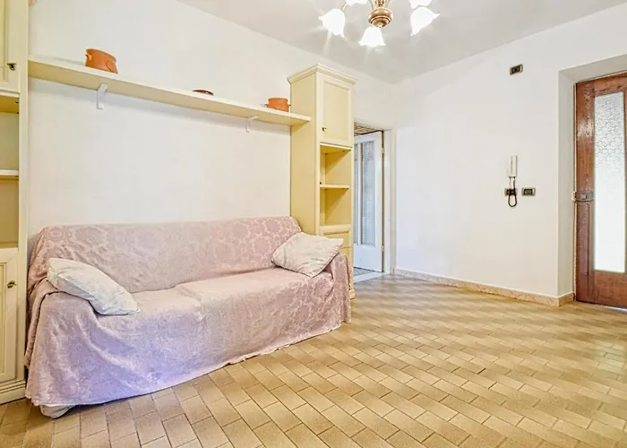 3 Bedroom Pet Friendly In Ne * Ne